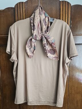Sterling Kreek Short Sleeve Tee with Paisley Wild Rag